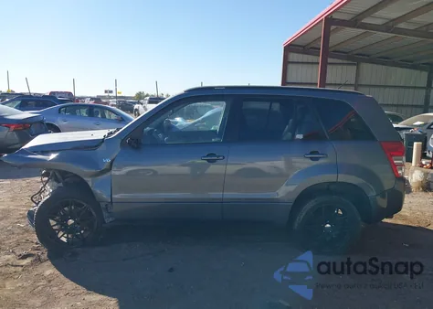 2008 Suzuki Grand Vitara Luxury z USA, uszkodzony, nr VIN JS3TD947584100985